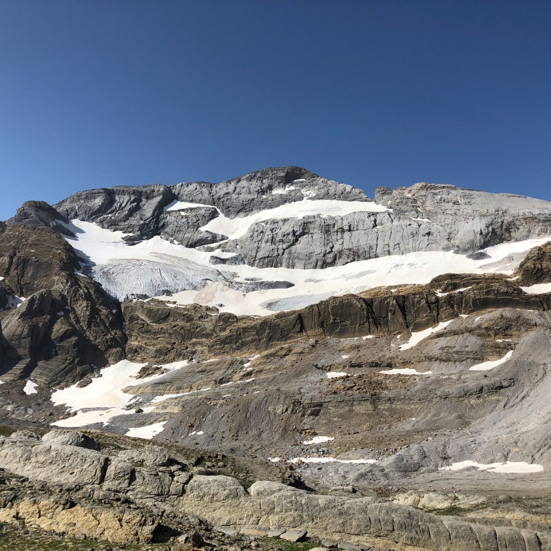 vista de los glaciares de monte perdido desde el mirador de pineta la estiva de bielsa